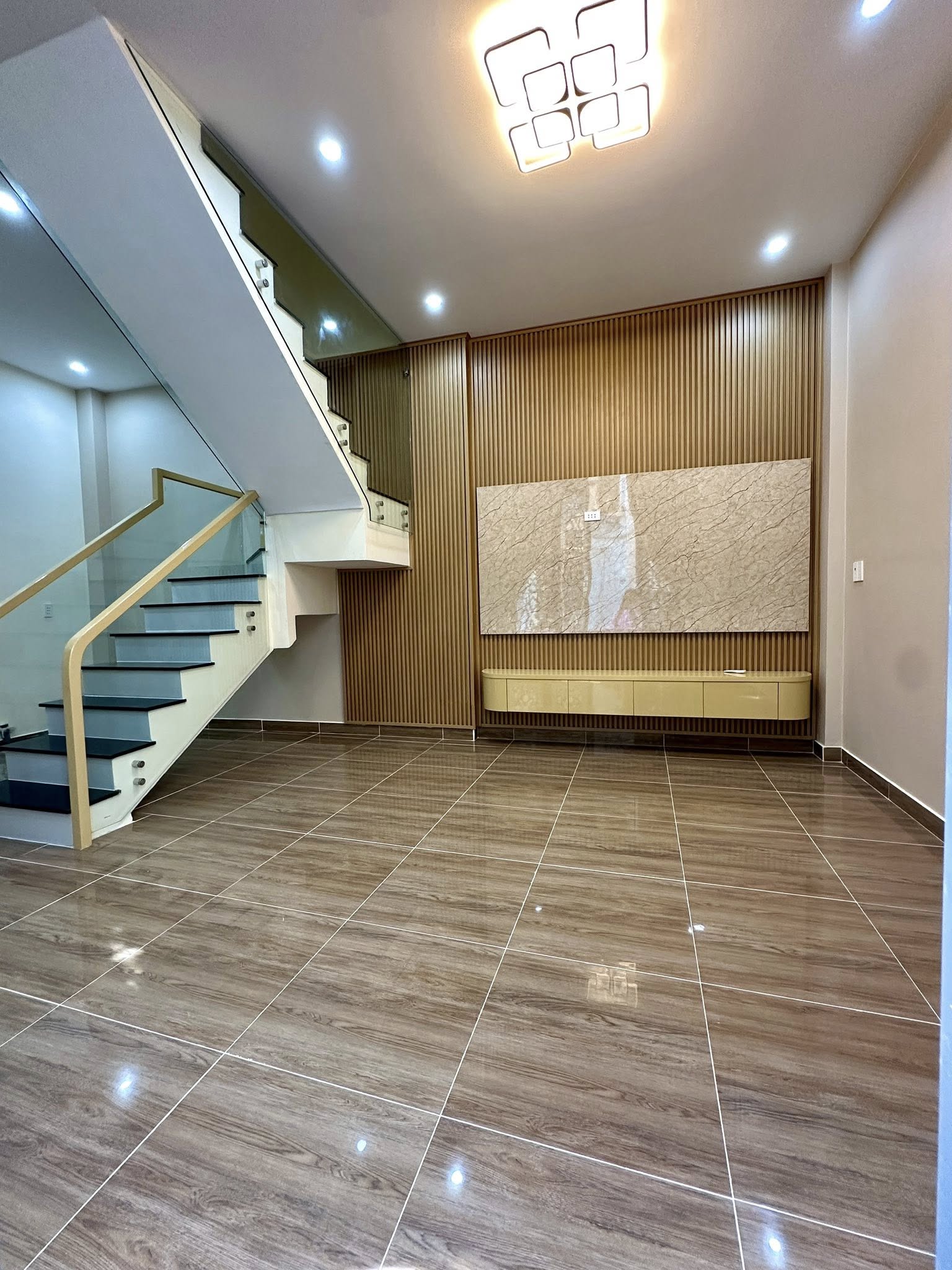 Bán nhà 1t1l trương công định p3 dt 40m hẻm đasu giá 3.5ty - Ảnh chính
